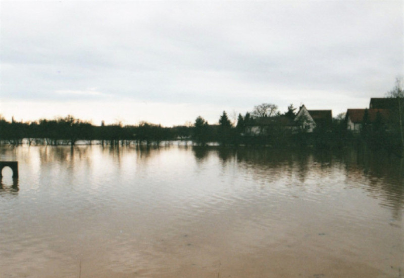 Pegnitzhochwasser 1995, Blick vom Spielplatz Richtung Westen